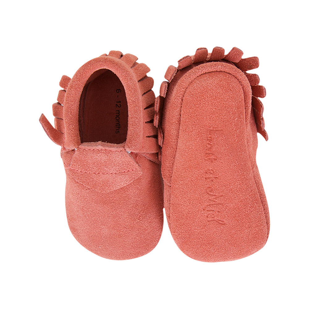 Soft Baby Moccasins - Coral Suede | Lait et Miel